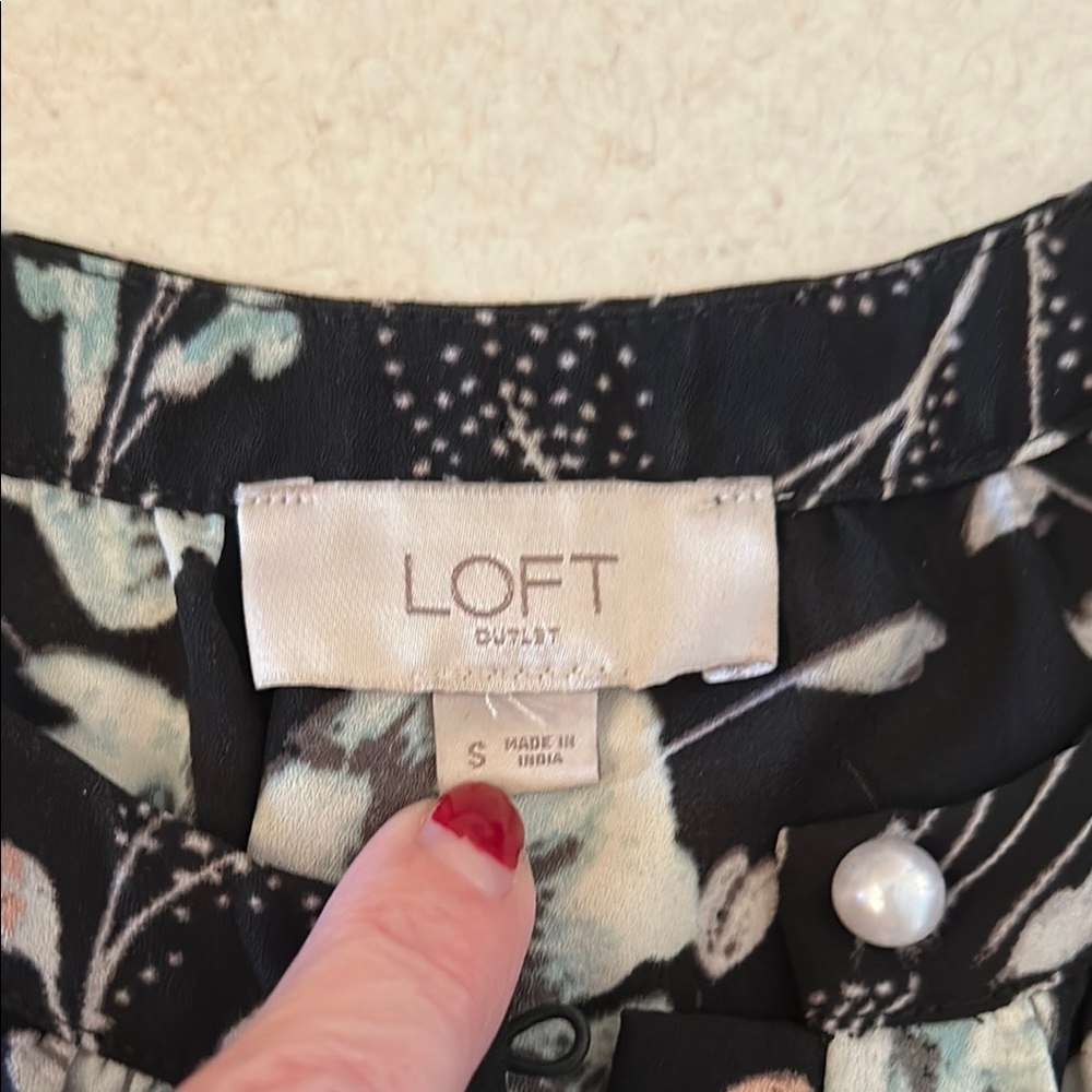 LOFT Women's Size S Black Floral Print Sleeveless Blouse - Picture 5 of 12
